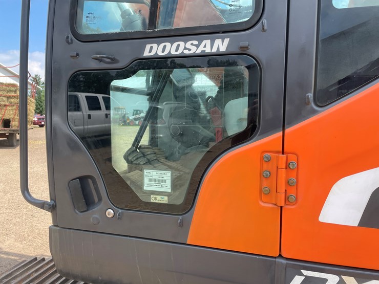 #2052-•-doosan-dx140llr-excavator-(cambridge,-mn)-image-4