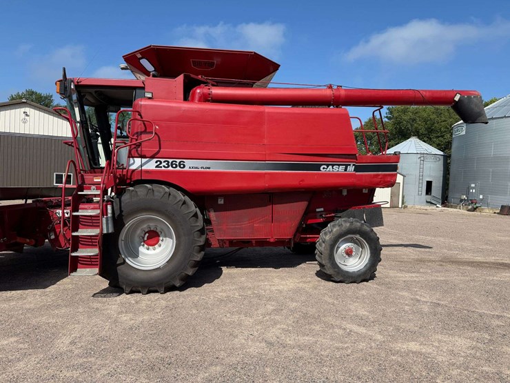 1998-case-ih-2366-image-2