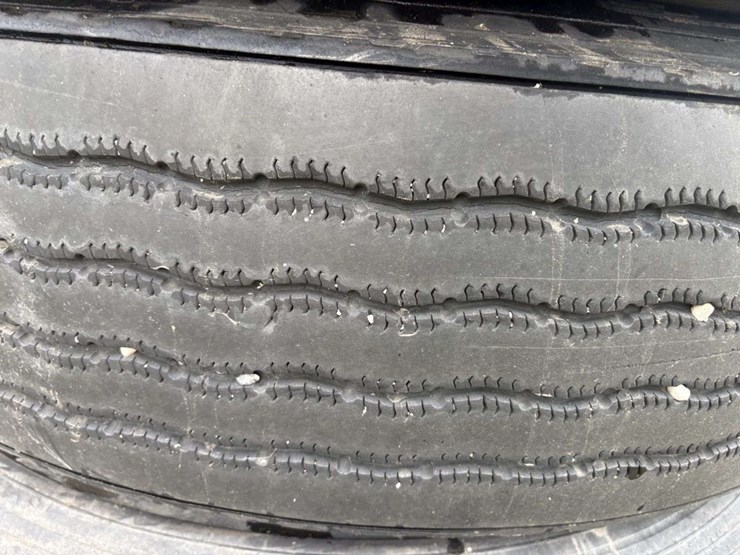 (4)-11r22.5-truck-tires-on-rim-clamp-rims,-used,-buying-all-for-one-money-image-5