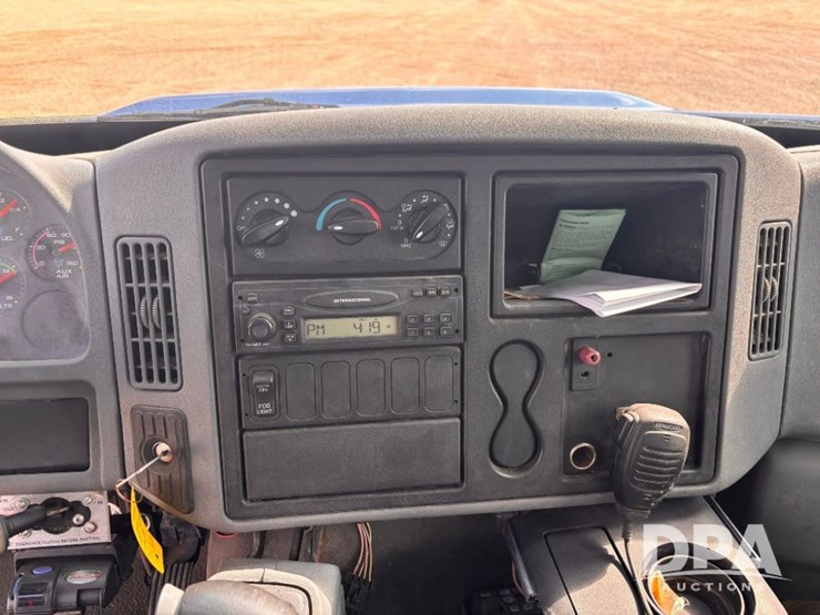 2006-international-durastar-4300-image-69