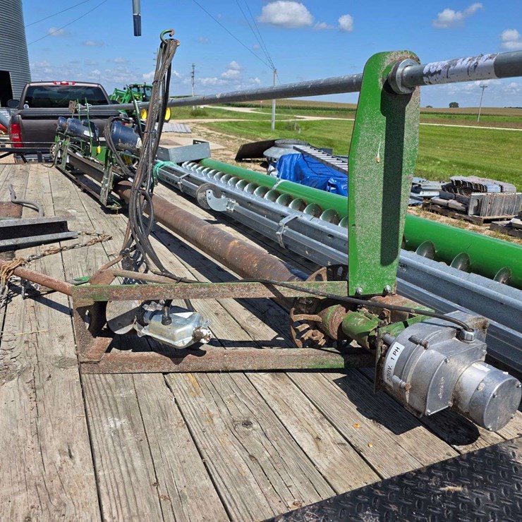 36’ Stirrator, 230V, 1 Phase, 3 Down Augers, Currently for 7 Ring Bin , 3 – 2hp Electric Motors, Upg