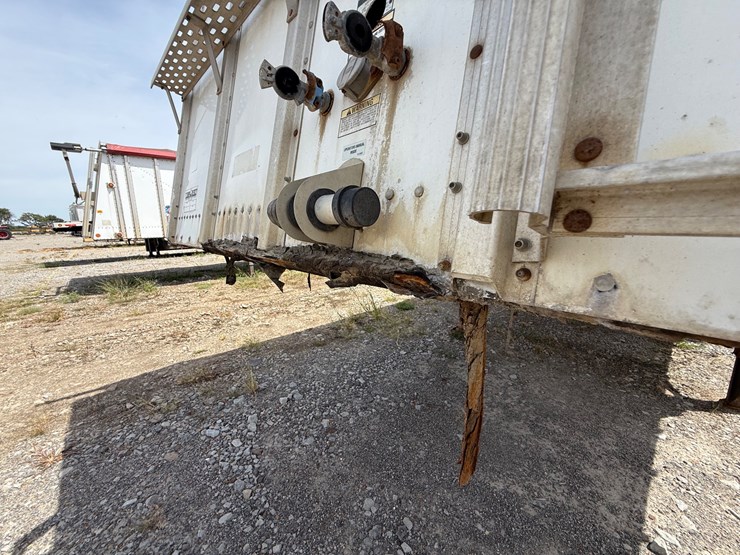 2011-merritt-42-image-70