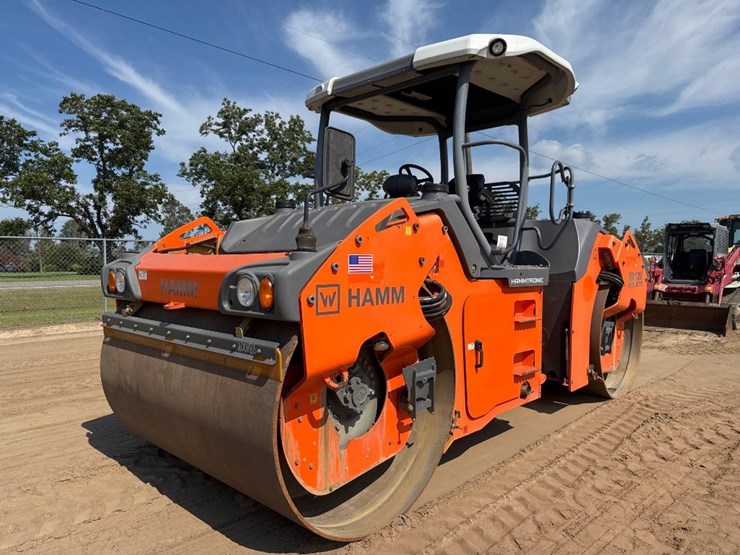 2016-hamm-hd+-120i-smooth-double-drum-roller-image-2