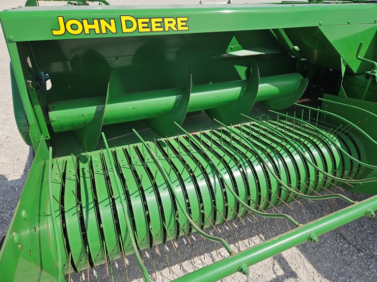 2011-john-deere-338-image-4