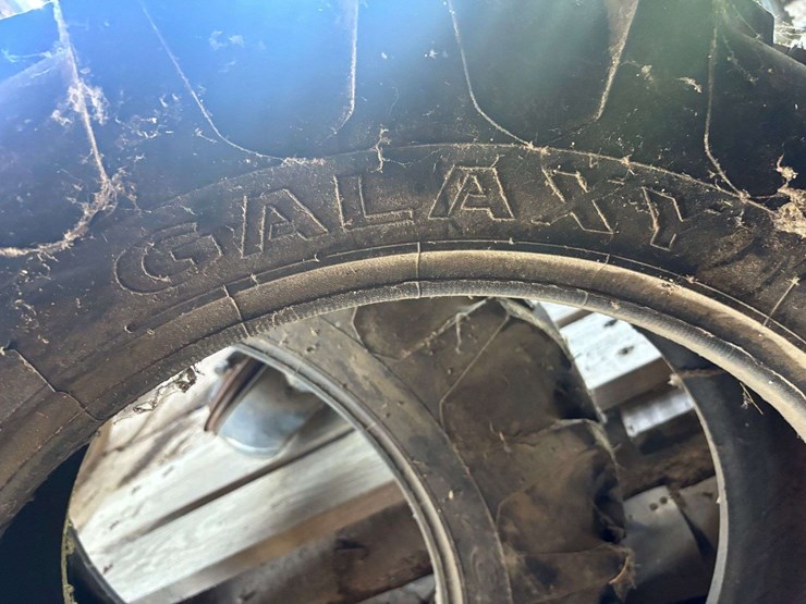 (2)-galaxy-9.5-24-tires-image-3
