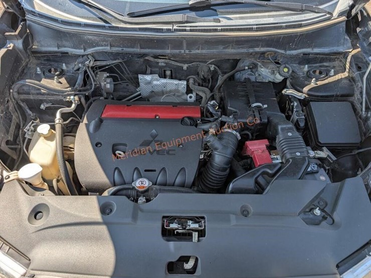 2014-mitsubishi-outlander-image-17
