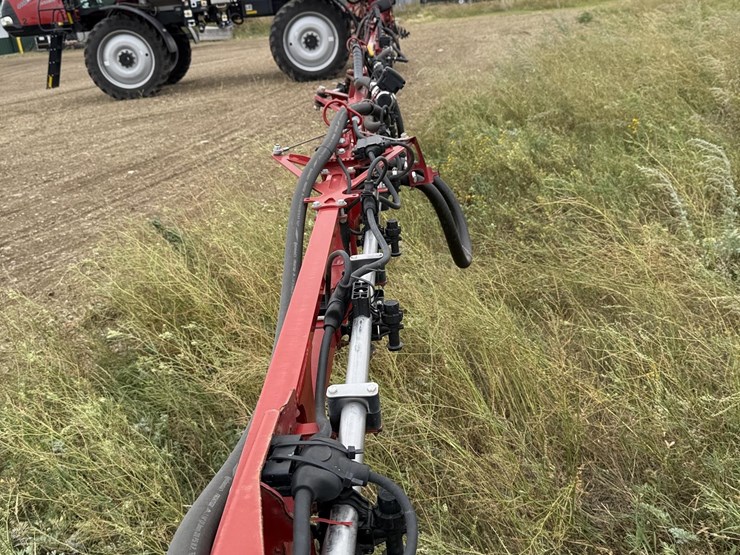 2020-case-ih-patriot-4440-image-60