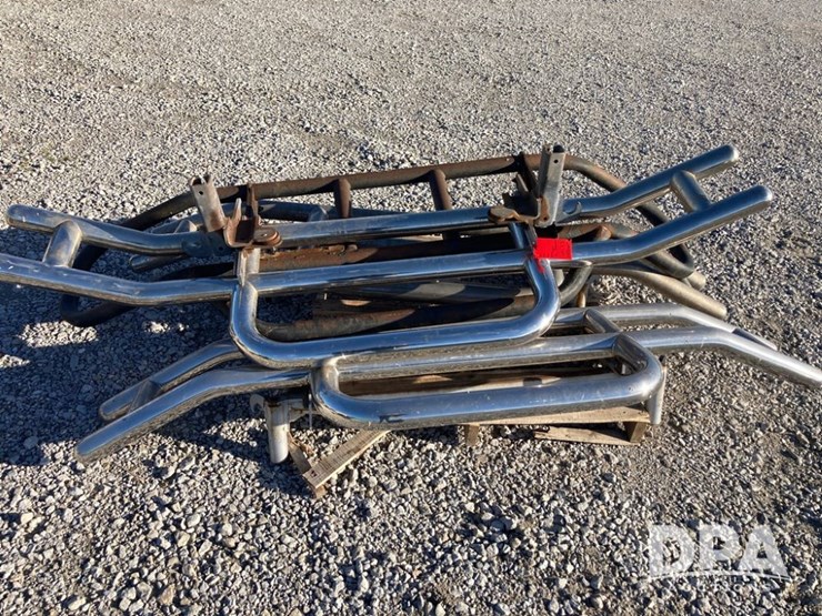 semi-grill-guards-(pz13019,-lot-27)-image-1