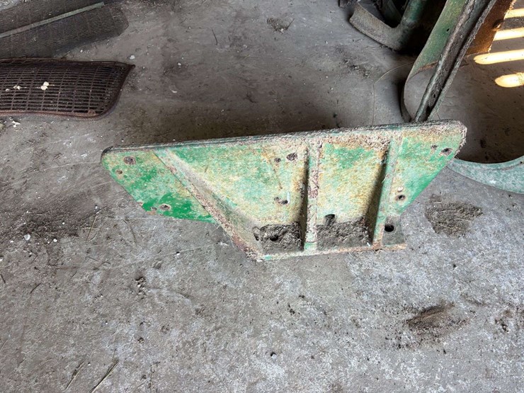 various-oliver-tractor-sheet-metal-image-10