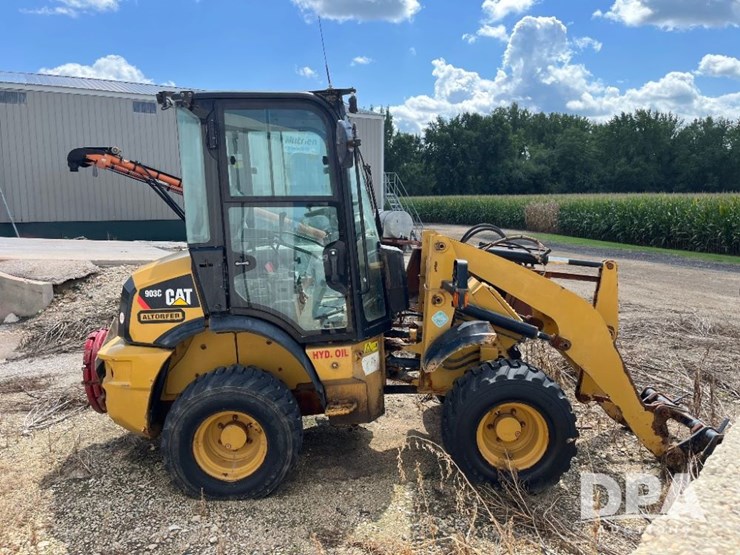 2015-caterpillar-903c-image-6