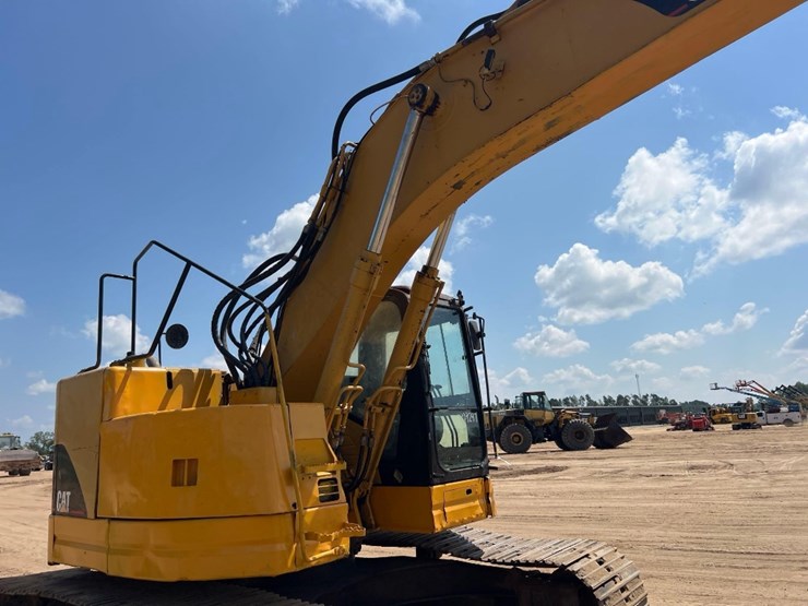2005-caterpillar-321c-lcr-image-26