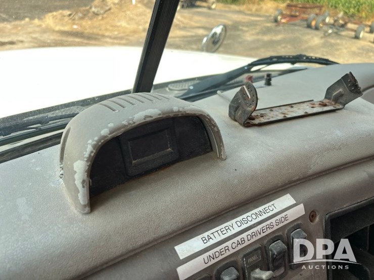 2002-mack-ch613-image-64