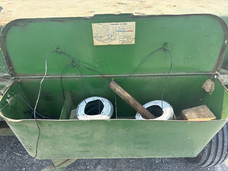 john-deere-346-image-9