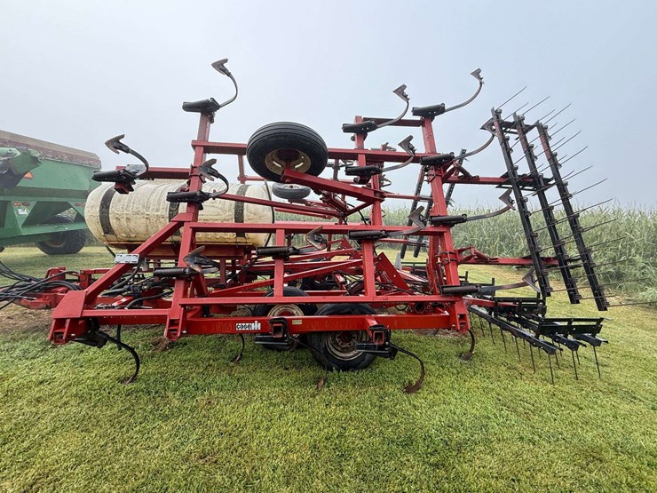 case-ih-4800-image-13