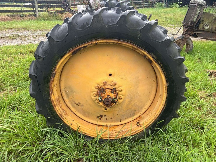 massey-harris-rear-end-image-19