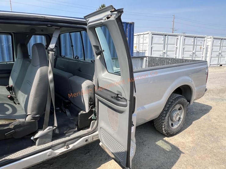 2006-ford-f250-xl-image-22