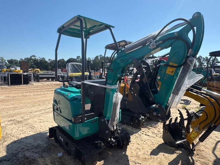 unused-cfg-qk16r-excavator-image-4