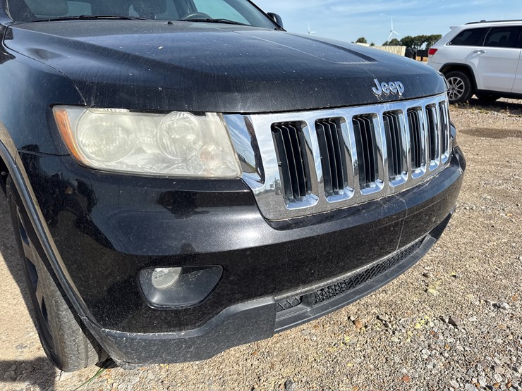 2013-jeep-grand-cherokee-image-13