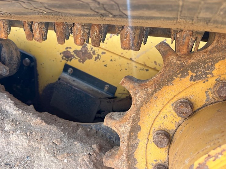 2012-caterpillar-279c2-image-22
