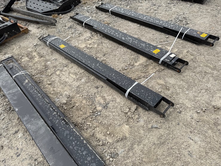 #2000-•-#26366-•-unused-giyi-7'-forklift-extension-forks-image-4