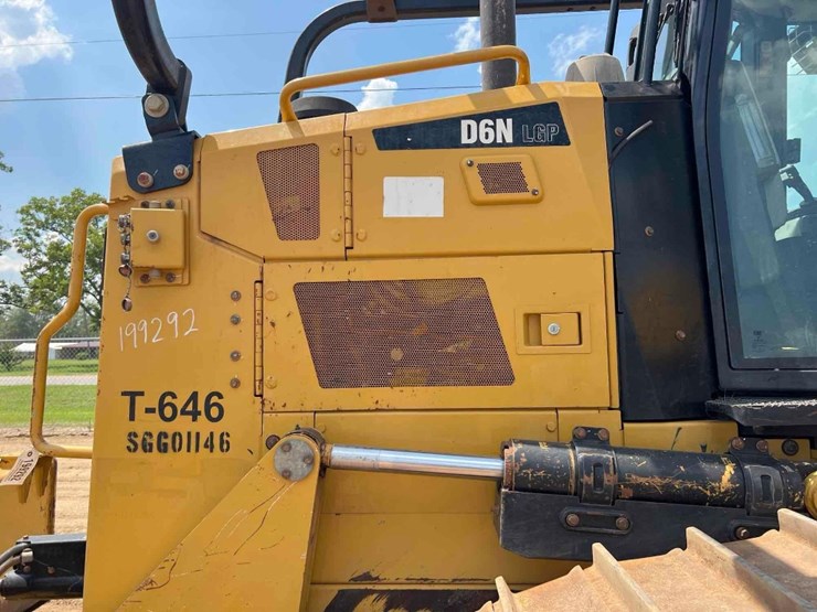 2019-caterpillar-d6n-lgp-image-29