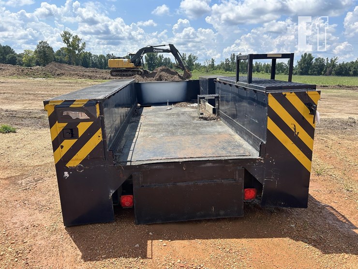 2006-altec-utility-bed-image-11