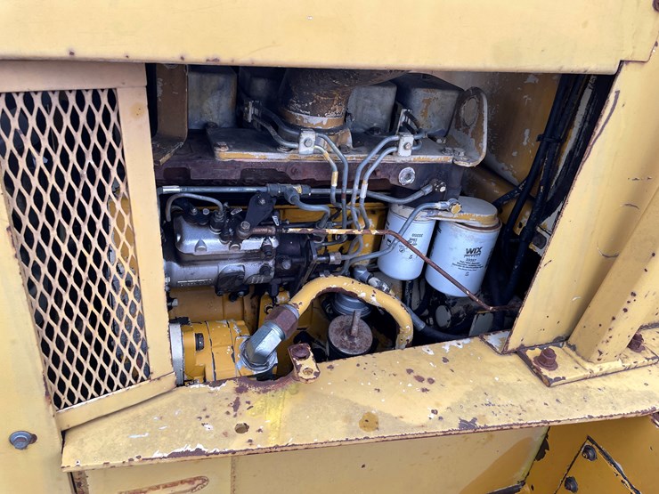 #2140-•-hull-706e-lift-truck-image-15