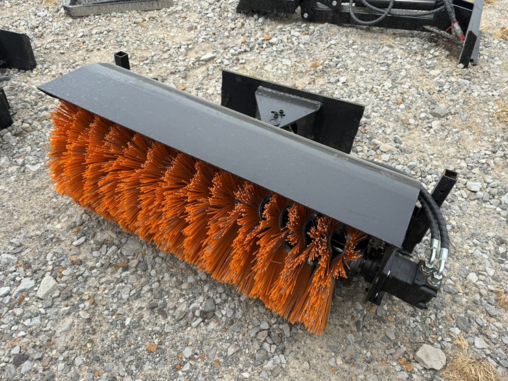 #230-•-#27007-•-unused-giyi-gy-qsj-mini-skid-steer-sweeper-qsj250701-image-1
