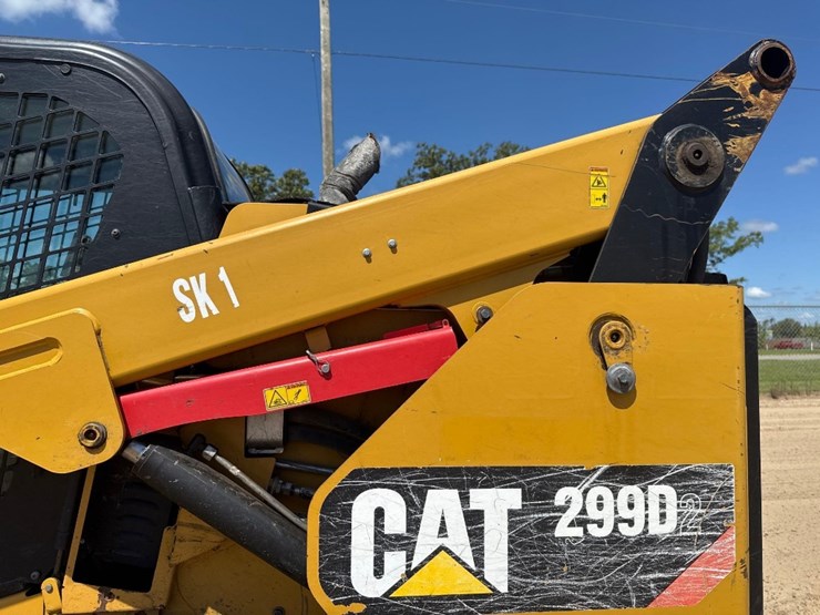2018-caterpillar-299d2-image-22