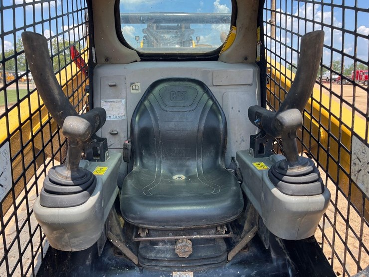 2018-caterpillar-259d-image-28
