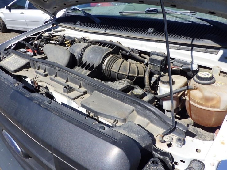 2008-ford-econoline-350-image-10