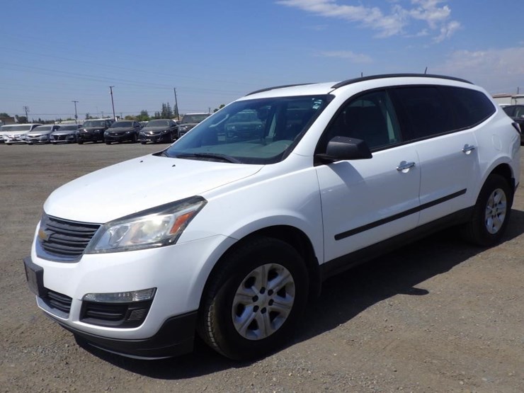 2016-chevrolet-traverse-image-1