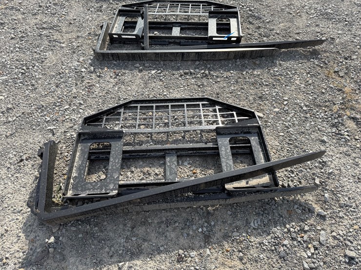 #2000-•-#26291-•-unused-giyi-gy-dhx-skid-steer-forks-image-1