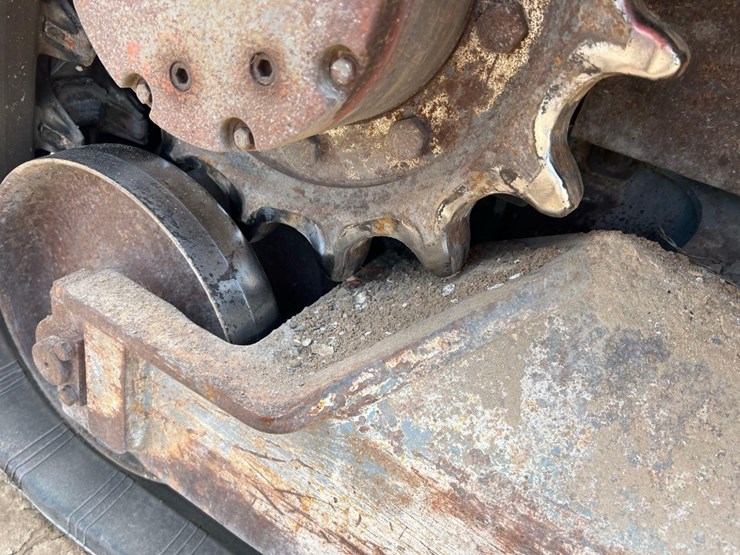 2019-takeuchi-tl6r-image-13