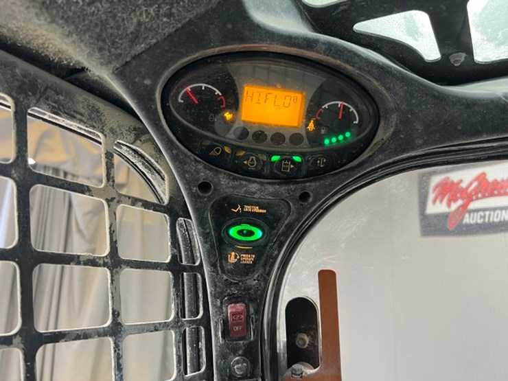 2022-bobcat-t870-image-24