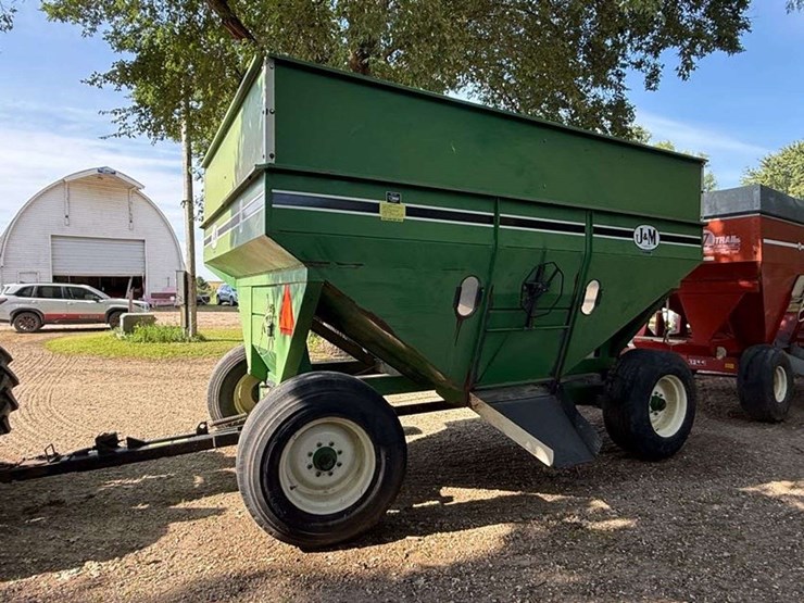 j&m-525-image-2