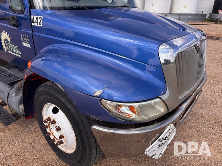 2006-international-durastar-4300-image-42