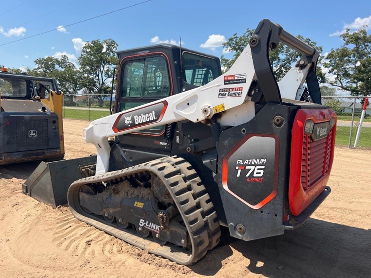 2022-bobcat-t76-image-2