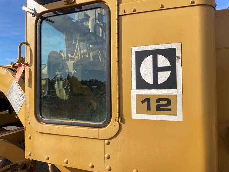 #2026-•-cat-no.12-road-grader-image-23