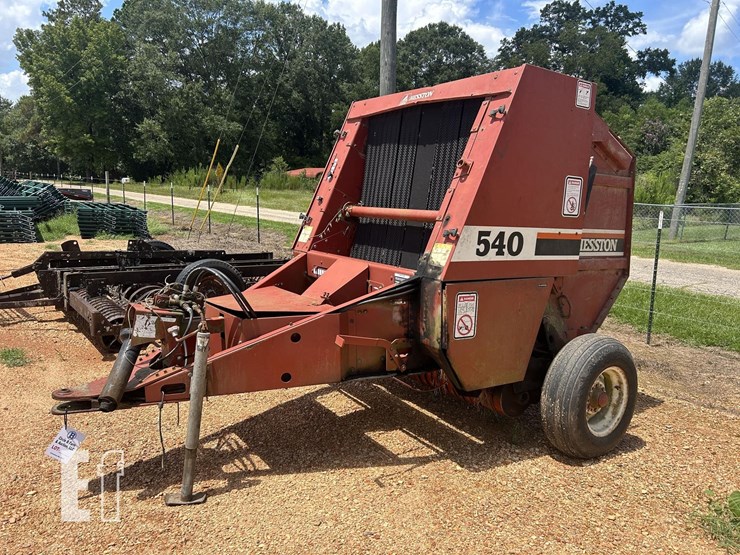 hesston-540-image-1