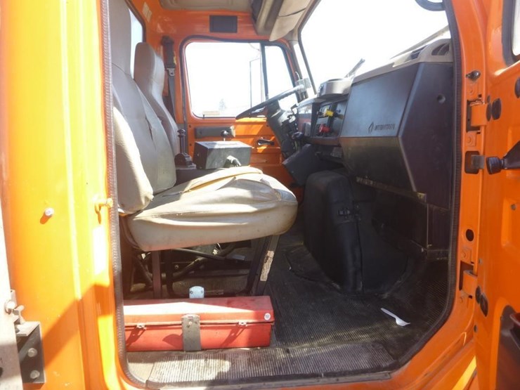 2001-international-4900-image-12