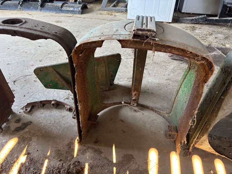 various-oliver-tractor-sheet-metal-image-8