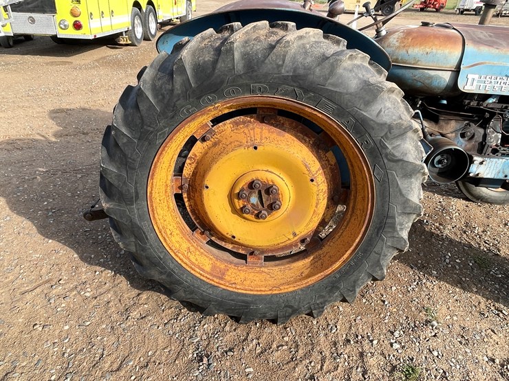 fordson-major-image-12