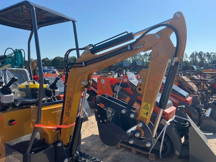 unused-cfg-industrial-mx12rx-excavator-image-12