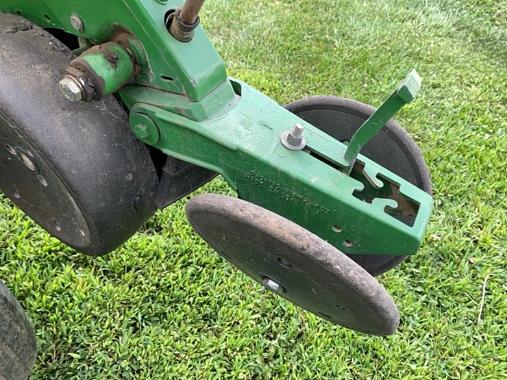 john-deere-1750-image-29
