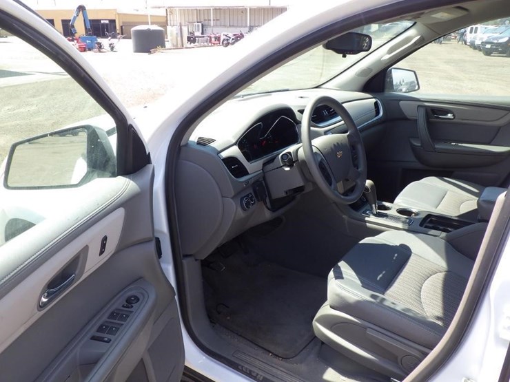 2016-chevrolet-traverse-image-5