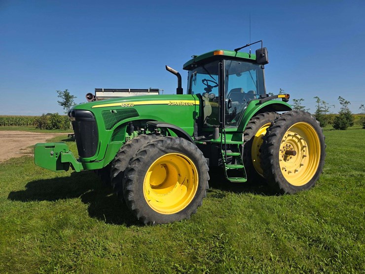 2004-john-deere-8320-image-22
