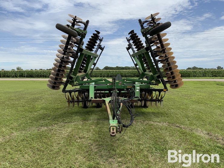 john-deere-630-image-2