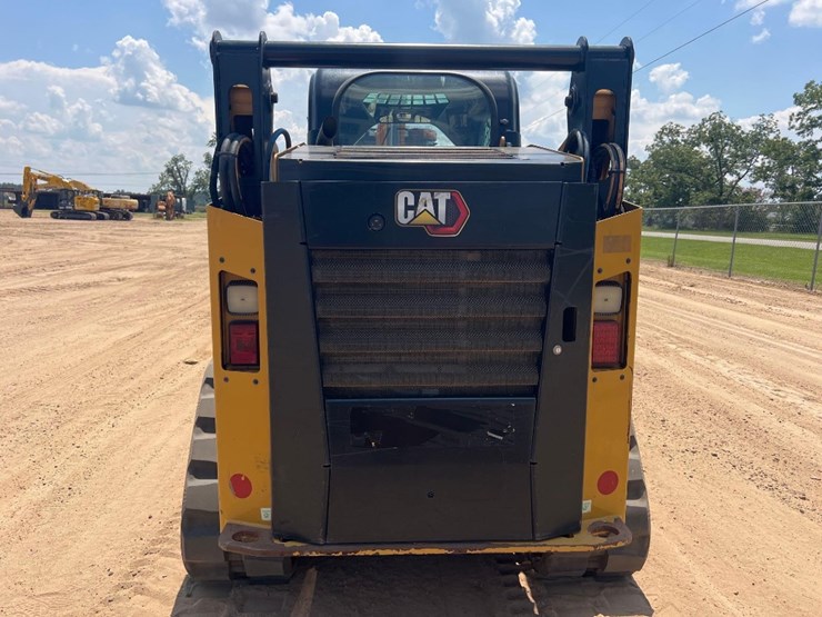 2022-caterpillar-259d3-image-3