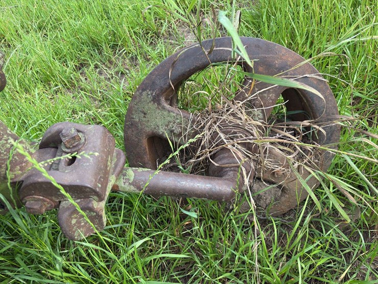 3-bottom-25”-terracing-plow-image-33